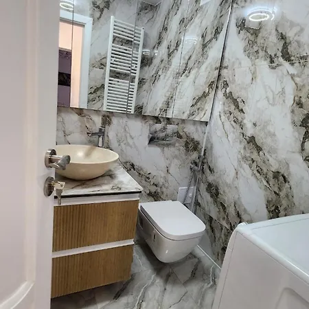 Zen Relax - Polona - Calea Victoriei - Metro Station * בוקרשט