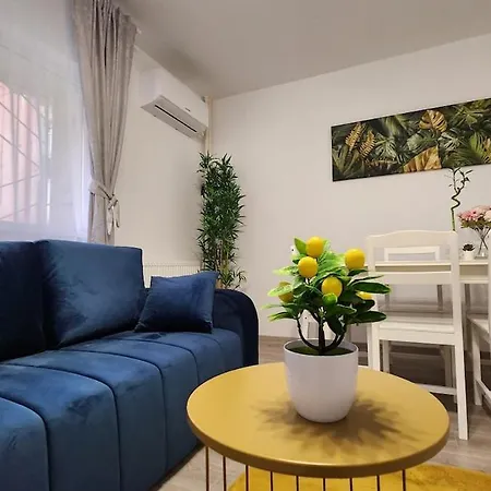 Zen Relax - Polona - Calea Victoriei - Metro Station בוקרשט