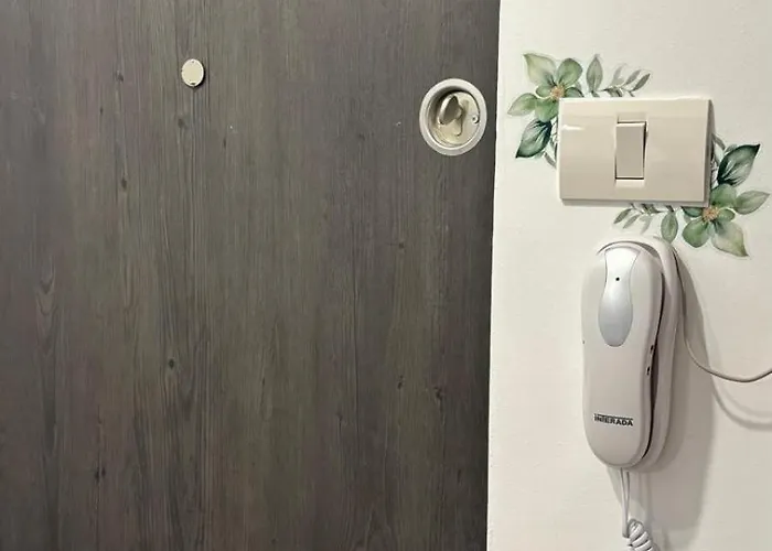 Zen Relax - Polona - Calea Victoriei - Metro Station *