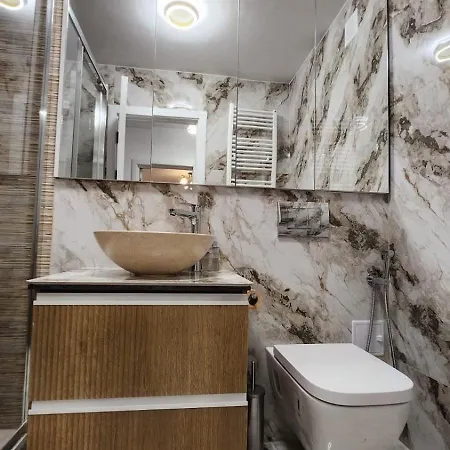 Zen Relax - Polona - Calea Victoriei - Metro Station * Bukarest