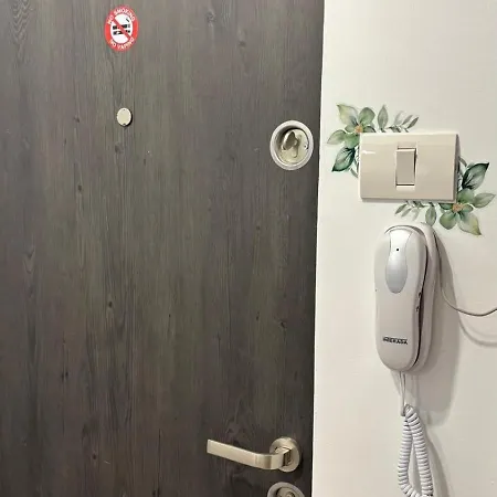 Zen Relax - Polona - Calea Victoriei - Metro Station *